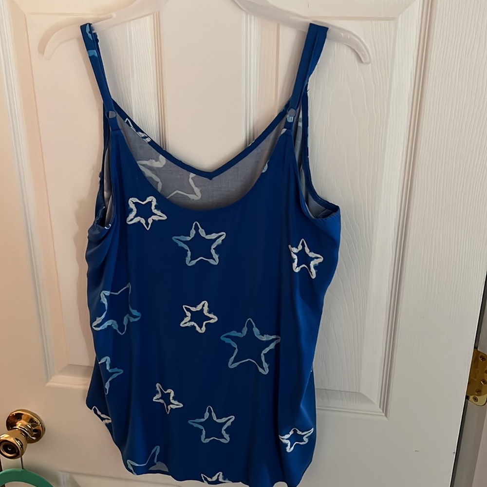 Tops - Picture 6 of 6